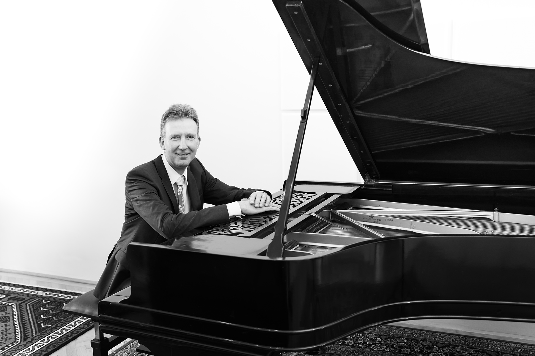 Hannes-Meller-F-Jana_Madzigon